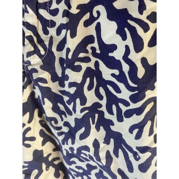 Lilly Pulitzer the chippin shorts blue white, coral shorts, size 2 - Picture 3 of 5